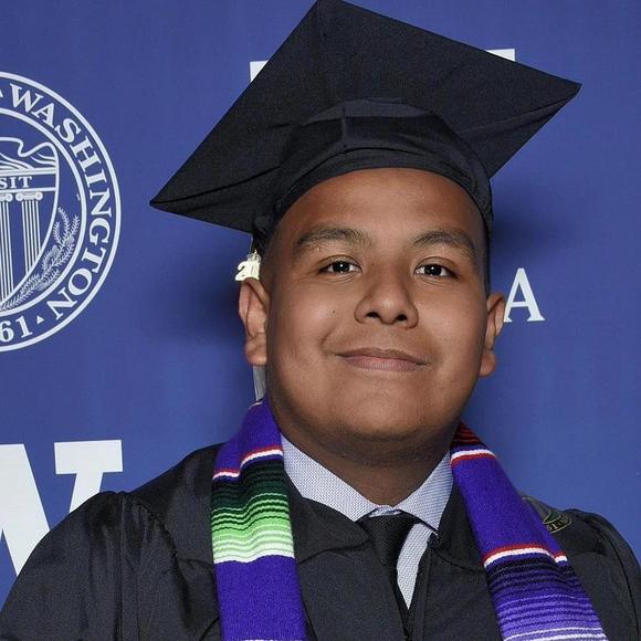 Meet your Posher, Rolando - Picture 1 of 1